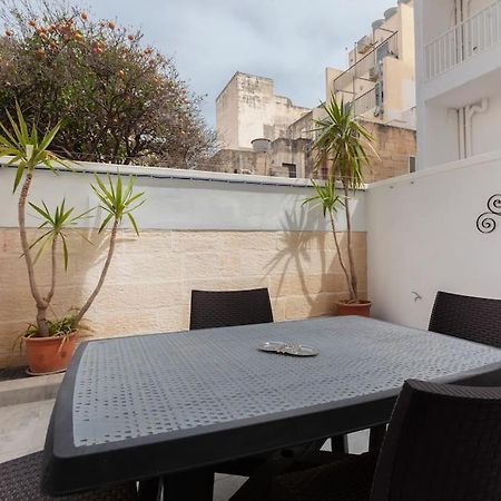 Comfy Apt With Terrace, 5 Mins To Sliema Ferries By 360 Estates Gzira Ngoại thất bức ảnh