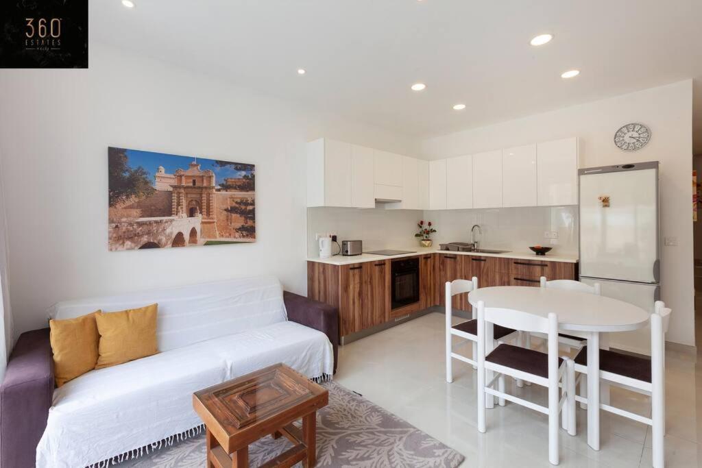 Comfy Apt With Terrace, 5 Mins To Sliema Ferries By 360 Estates Gzira Ngoại thất bức ảnh